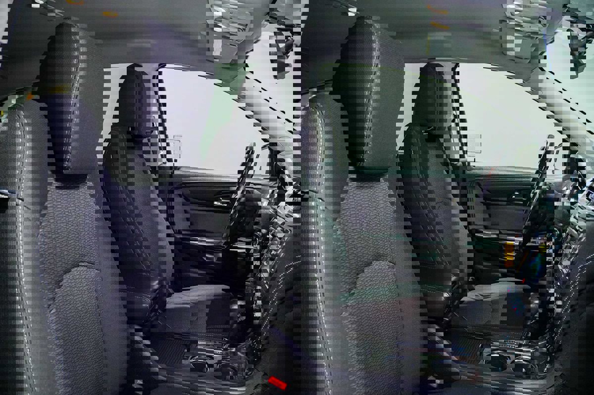 Used 2015 Chevrolet Traverse LT image 28