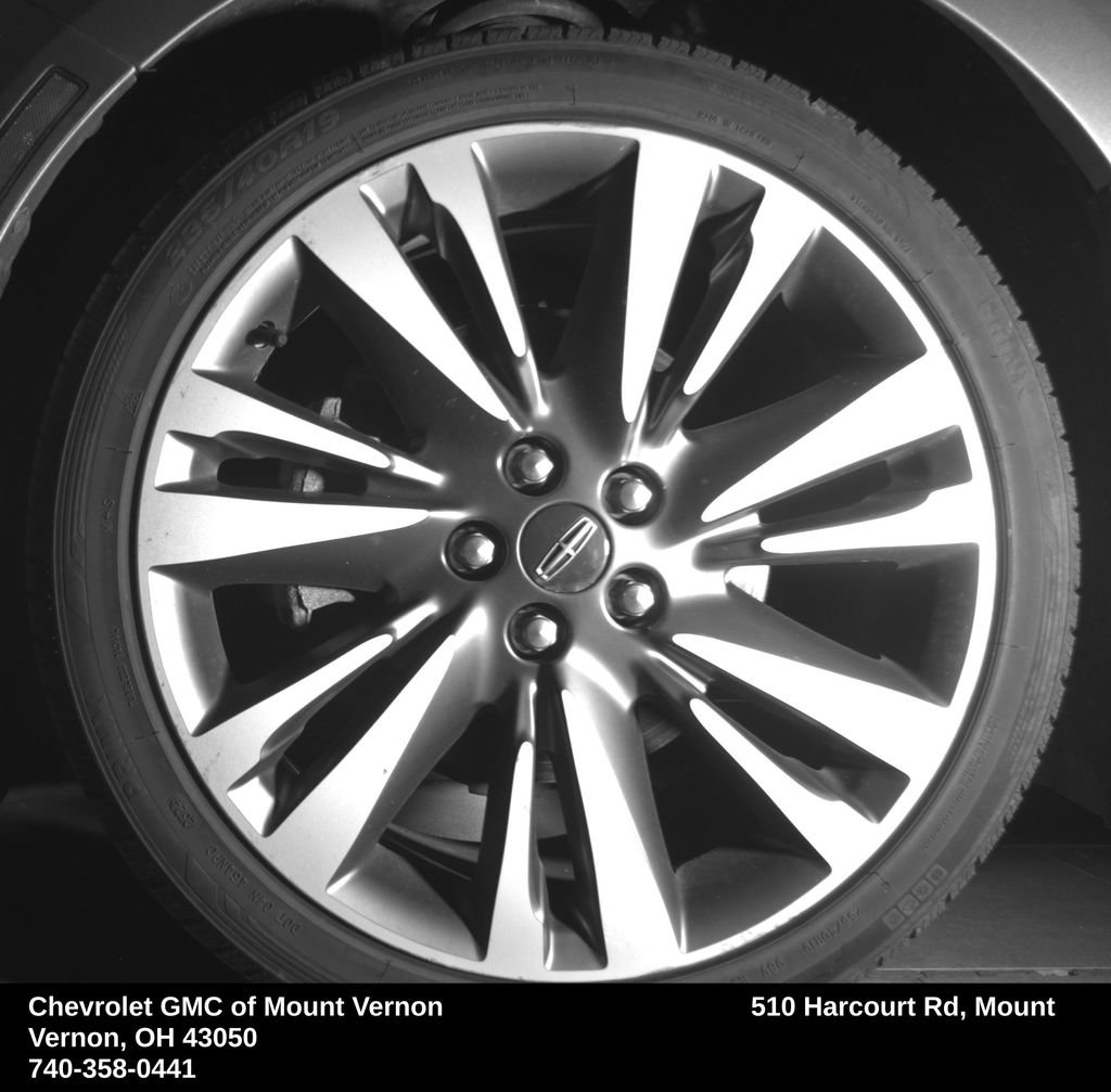Used 2019 Lincoln MKZ Reserve w/ Luxury Package FWD image 12