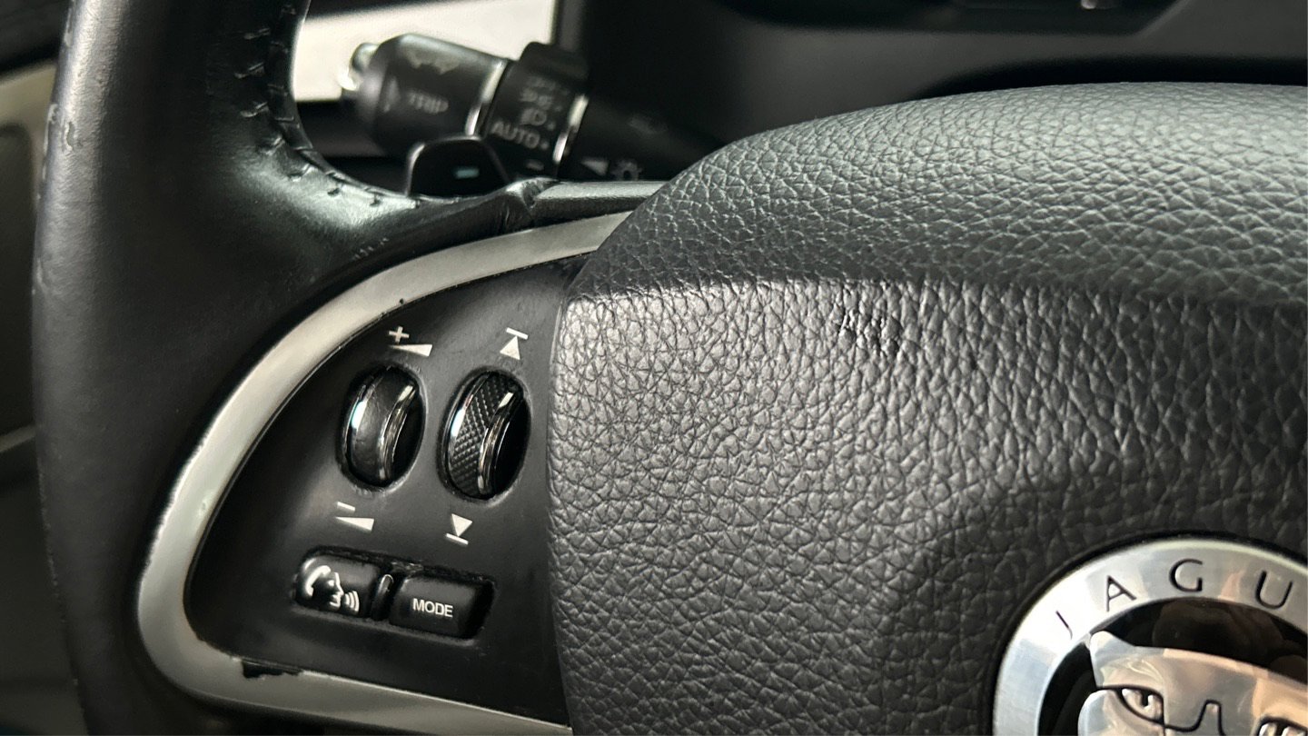 Used 2013 Jaguar XF 3.0 image 24