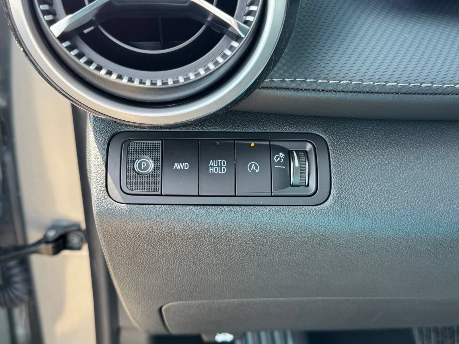New 2027 Chevrolet Equinox LT AWD/4WD image 15