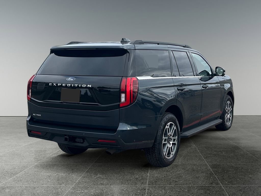 Used 2025 Ford Expedition Active image 7
