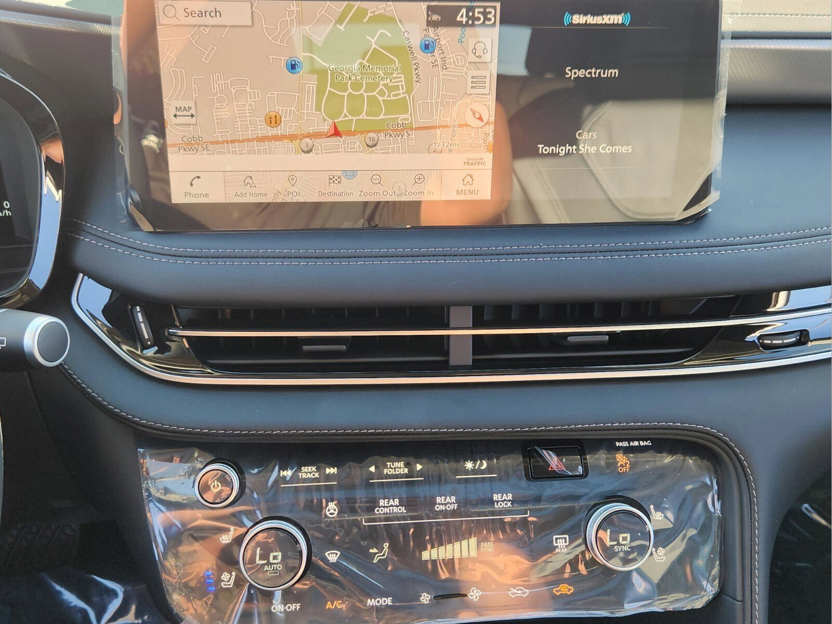 Certified 2025 INFINITI QX60 Luxe image 18