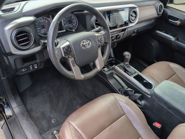 Used 2017 Toyota Tacoma Limited w/ Tow Package image 14