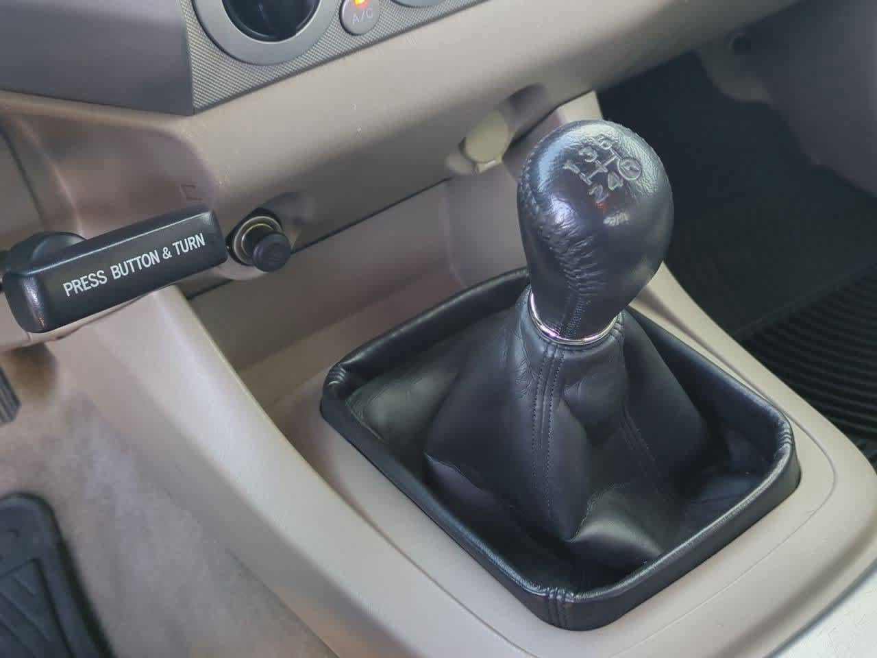 Used 2007 Toyota Tacoma 4x4 Access Cab w/ SR5 Pkg #2 image 28