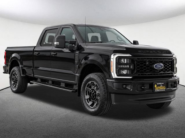 Used 2024 Ford F250 XLT w/ XLT Premium Package AWD/4WD image 2