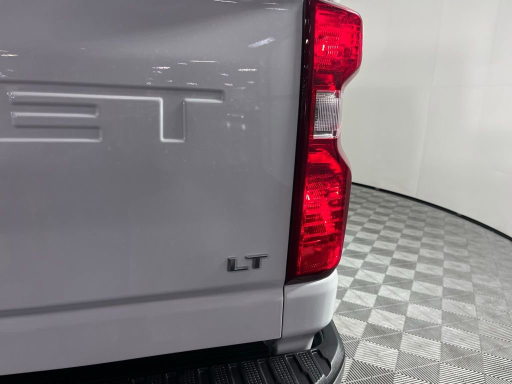 Used 2025 Chevrolet Silverado 2500 LT w/ Convenience Package image 15