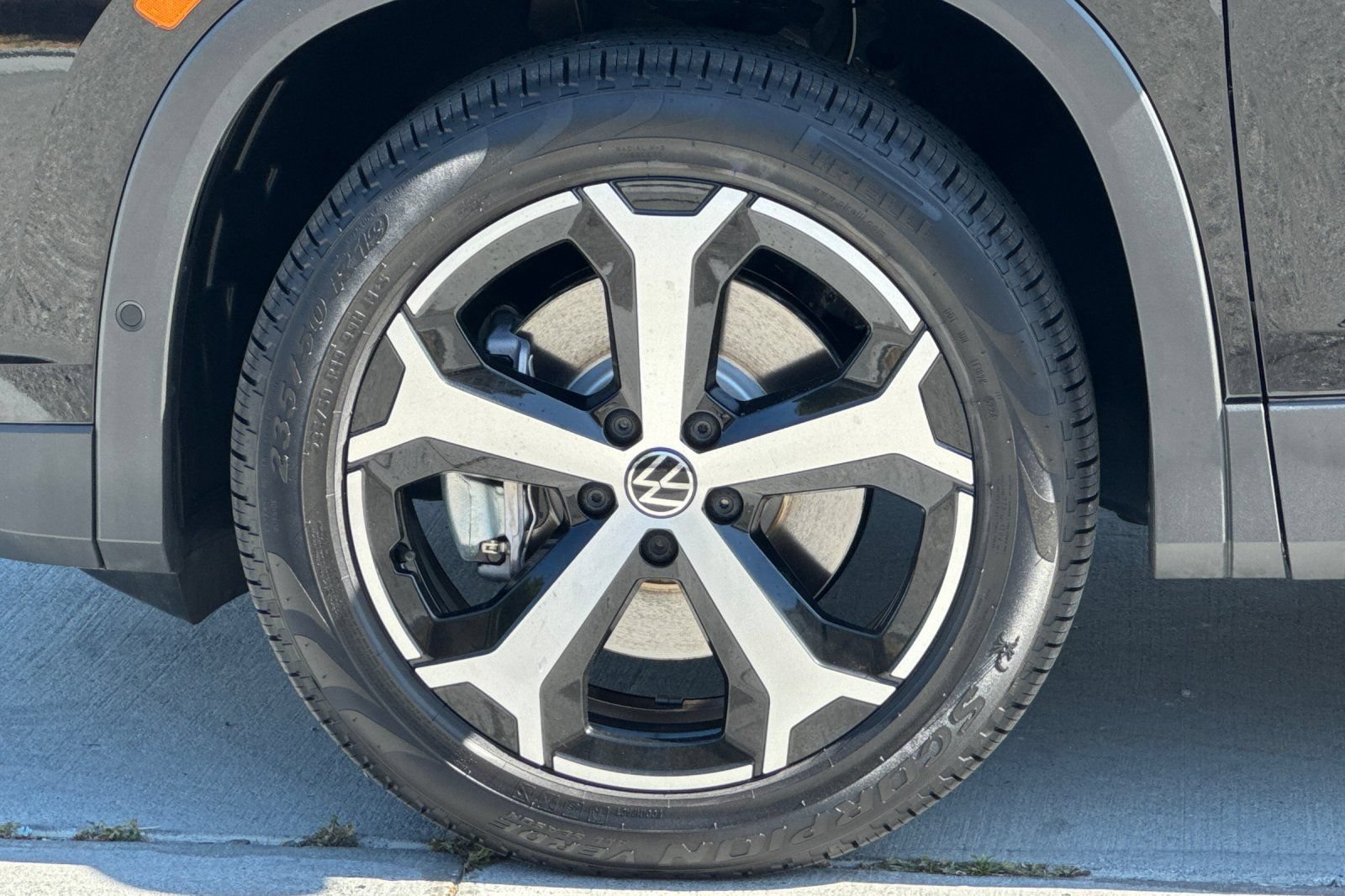 New 2025 Volkswagen Tiguan SE AWD/4WD image 25