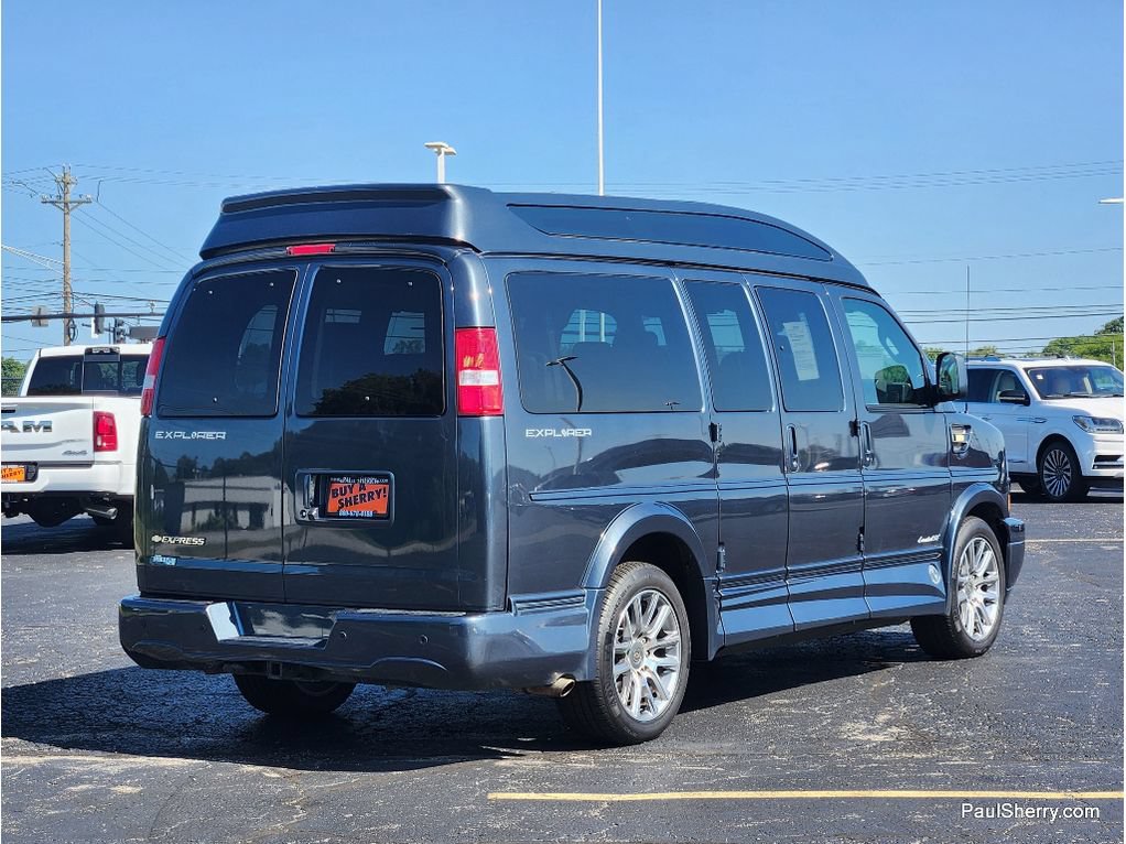 Used 2019 Chevrolet Express 2500 RWD image 11