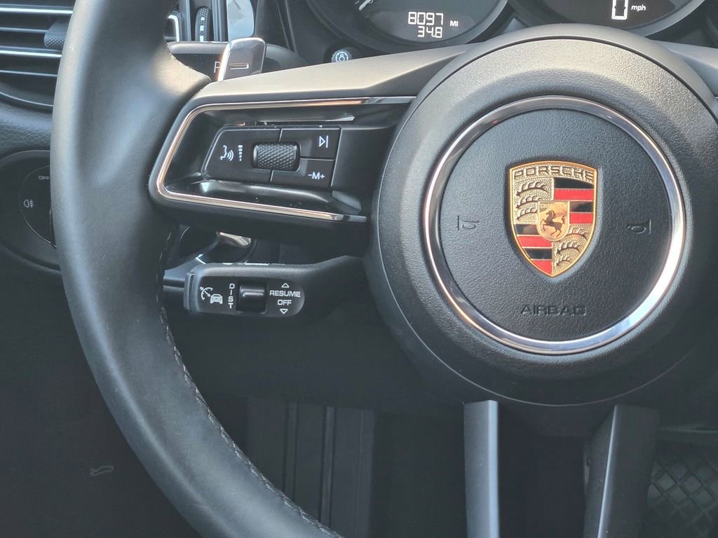 Used 2025 Porsche Macan w/ Premium Package Plus AWD/4WD image 18