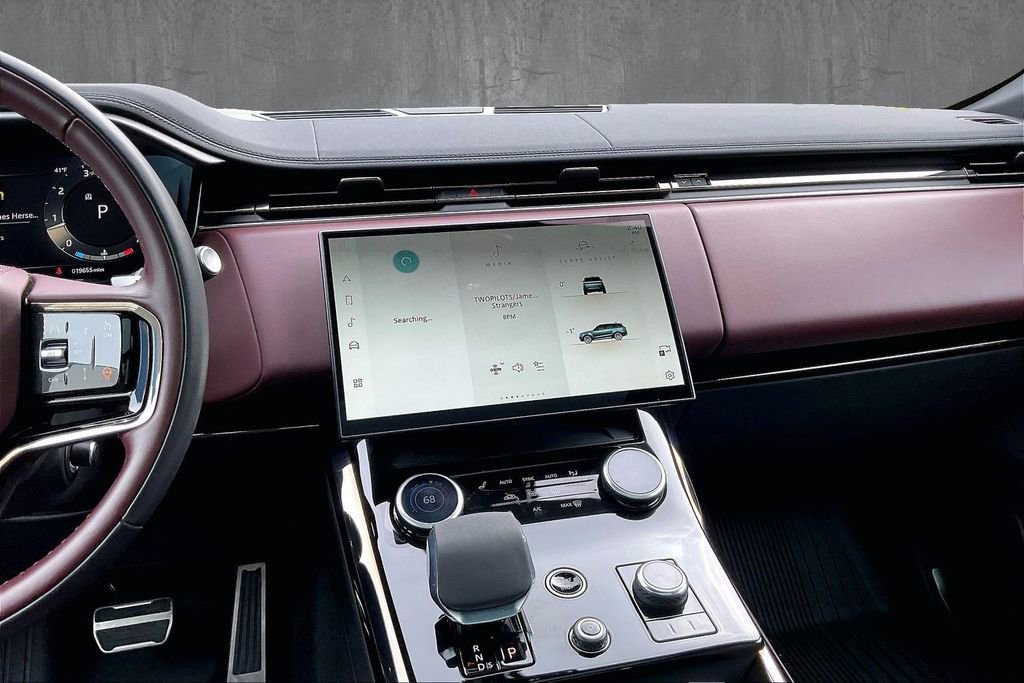 Used 2023 Land Rover Range Rover Sport SE Dynamic image 9