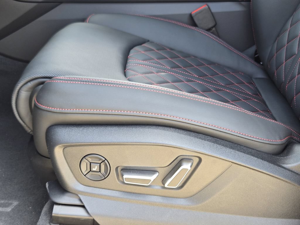 New 2026 Audi SQ7 Prestige AWD/4WD image 28