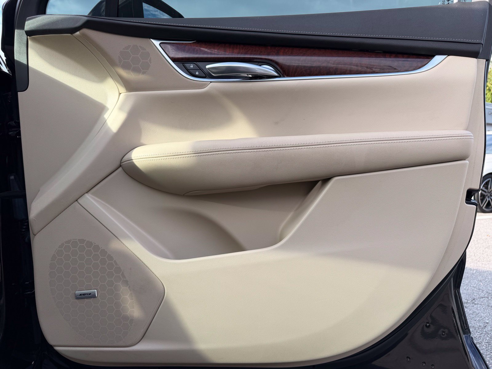 Used 2018 Cadillac XT5 Luxury w/ Driver Awareness Package FWD image 34