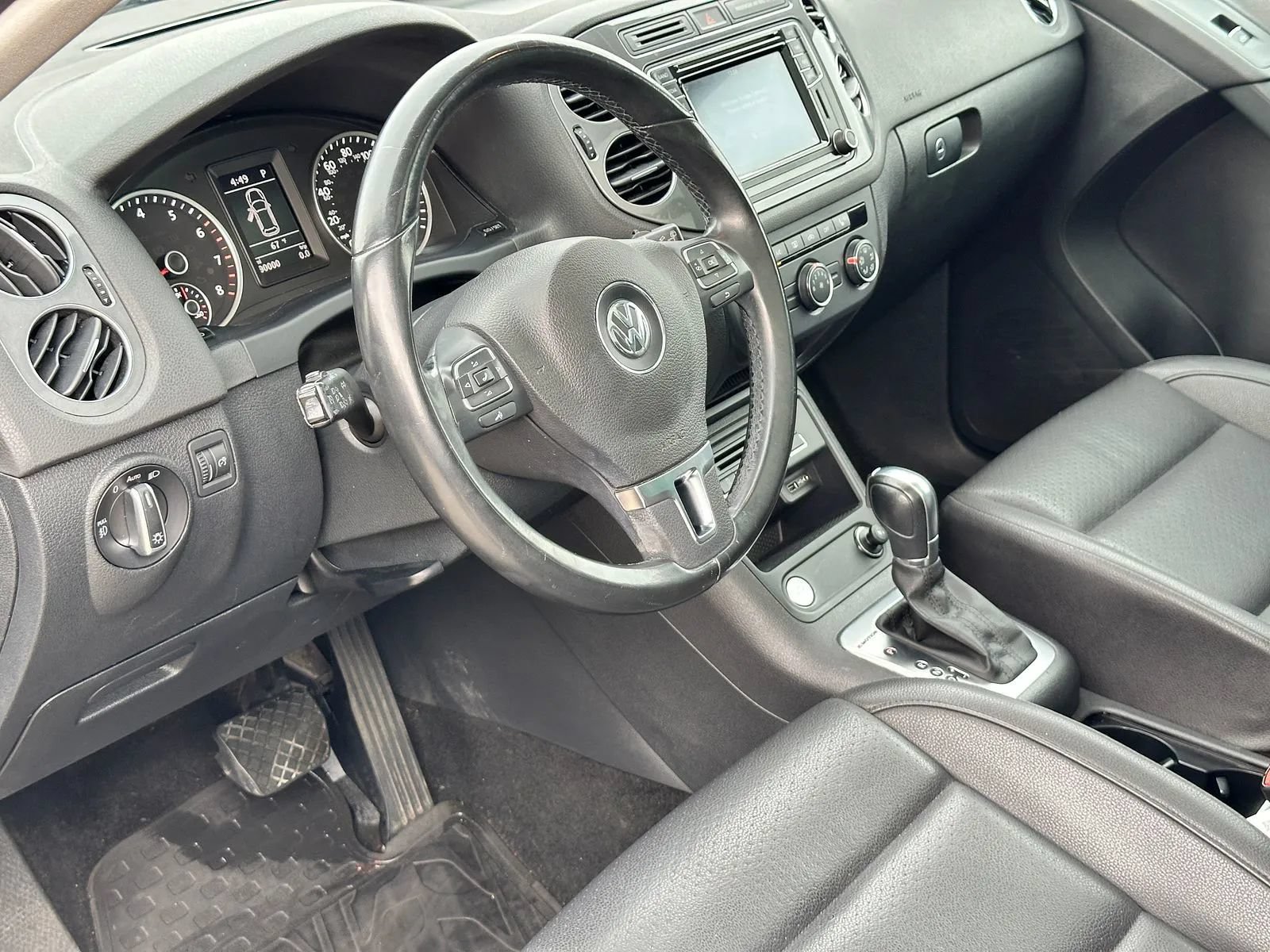 Used 2016 Volkswagen Tiguan SE AWD/4WD image 10