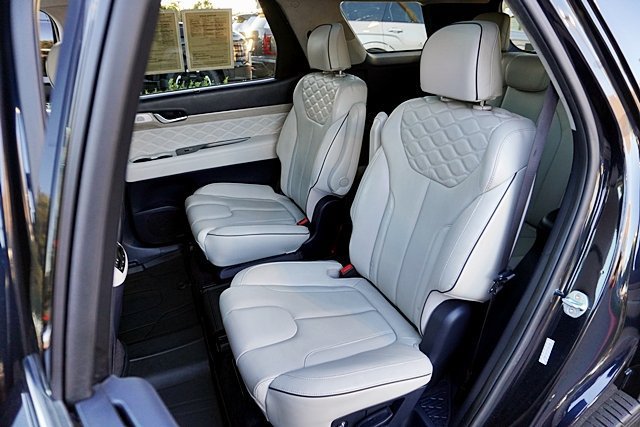 Used 2021 Hyundai Palisade Calligraphy w/ Cargo Package FWD image 28