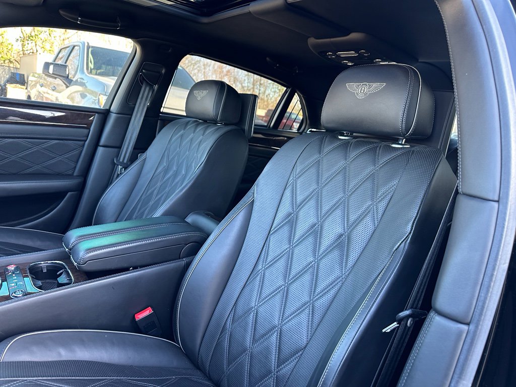 Used 2014 Bentley Flying Spur W12 image 13