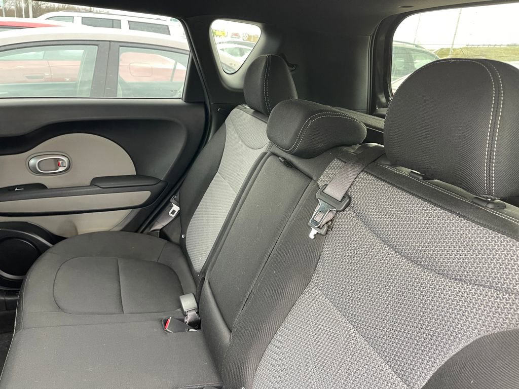 Used 2018 Kia Soul + image 5