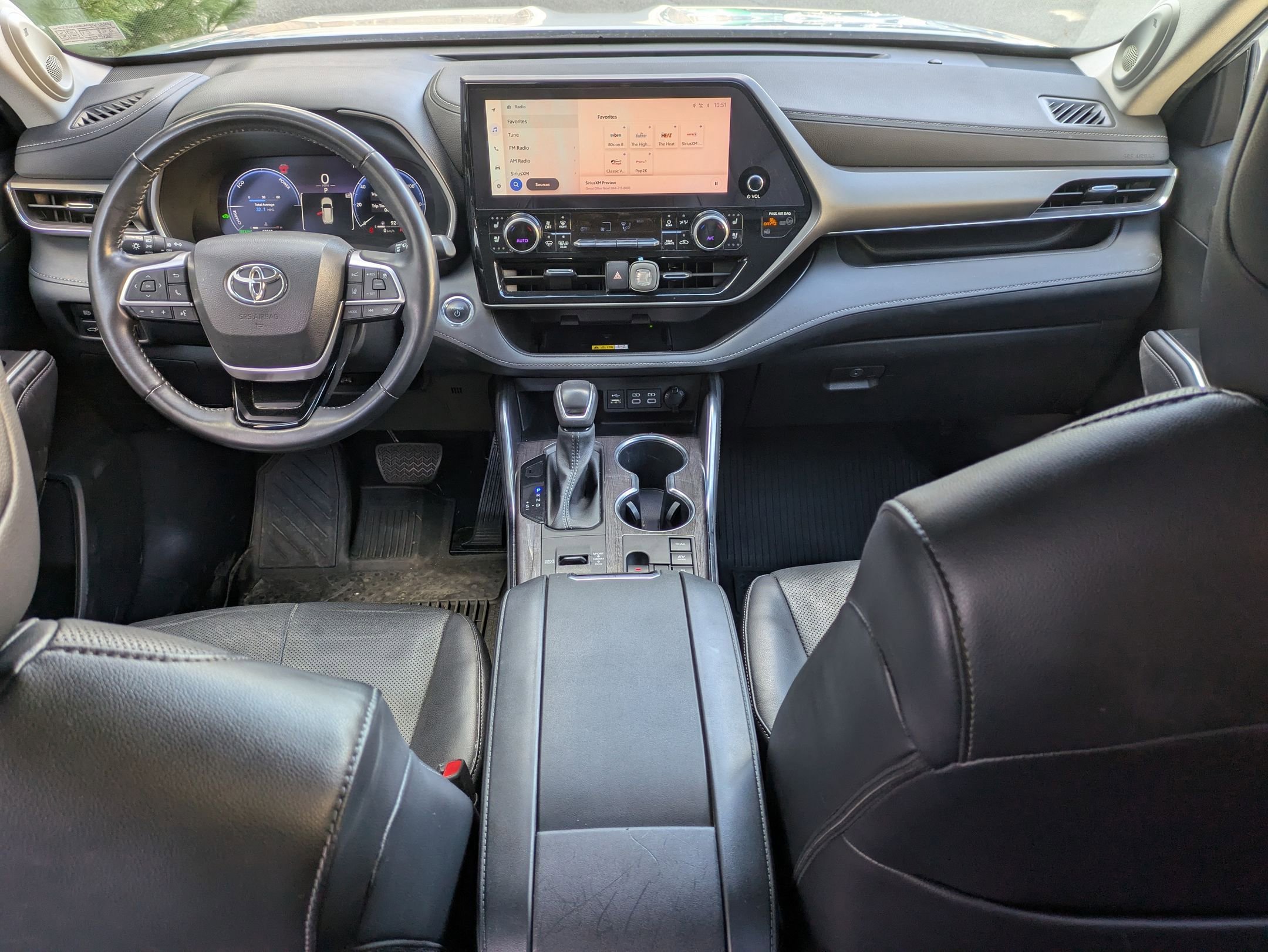 Used 2023 Toyota Highlander Limited image 12