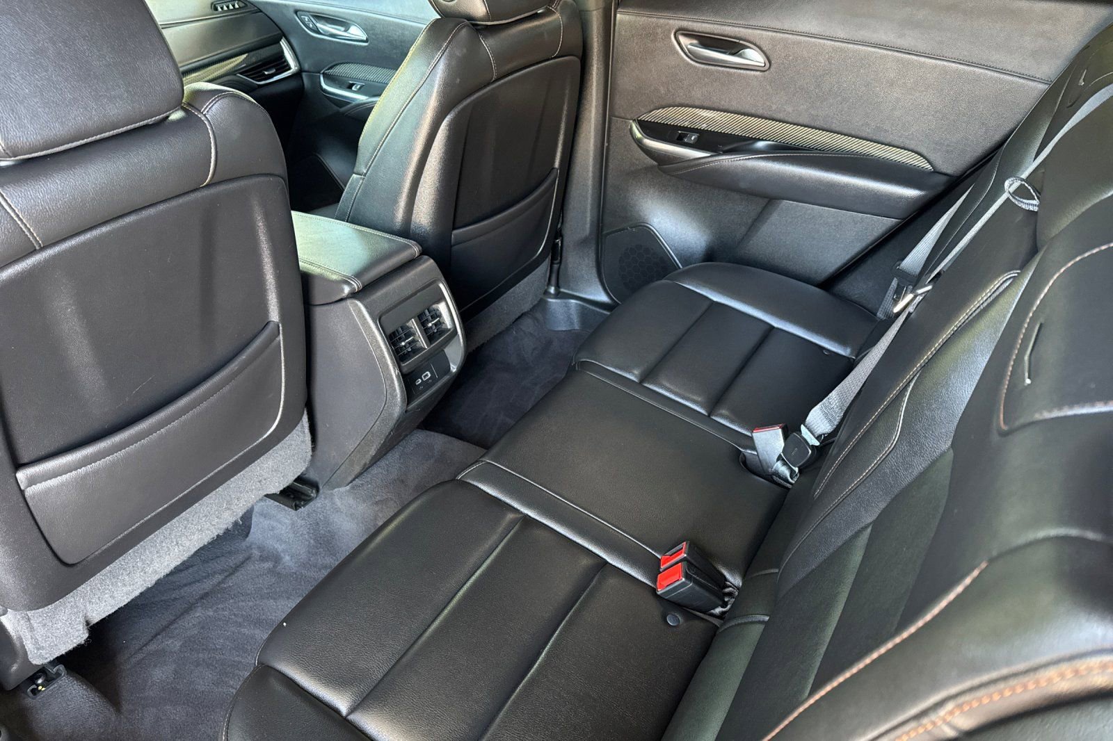 Used 2019 Cadillac XT4 Sport w/ Driver Awareness Package image 11