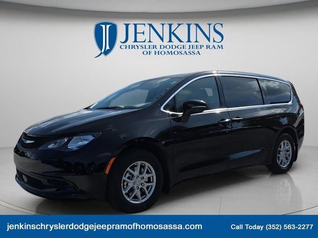 New 2026 Chrysler Voyager LX FWD image 5