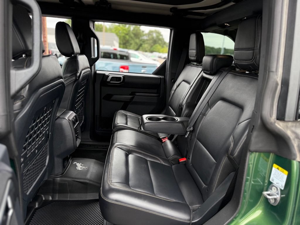 Used 2025 Ford Bronco Badlands AWD/4WD image 14