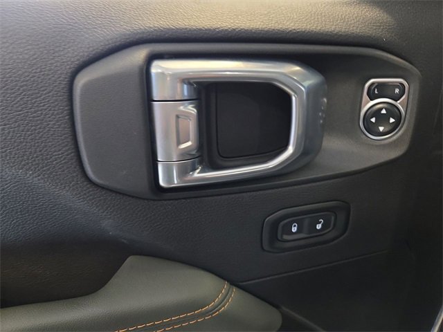 Used 2024 Jeep Gladiator Mojave image 13