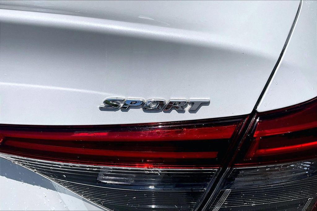 Used 2022 Honda Civic Sport image 24