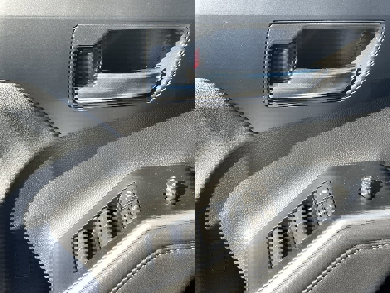 New 2026 Toyota Highlander XLE image 16