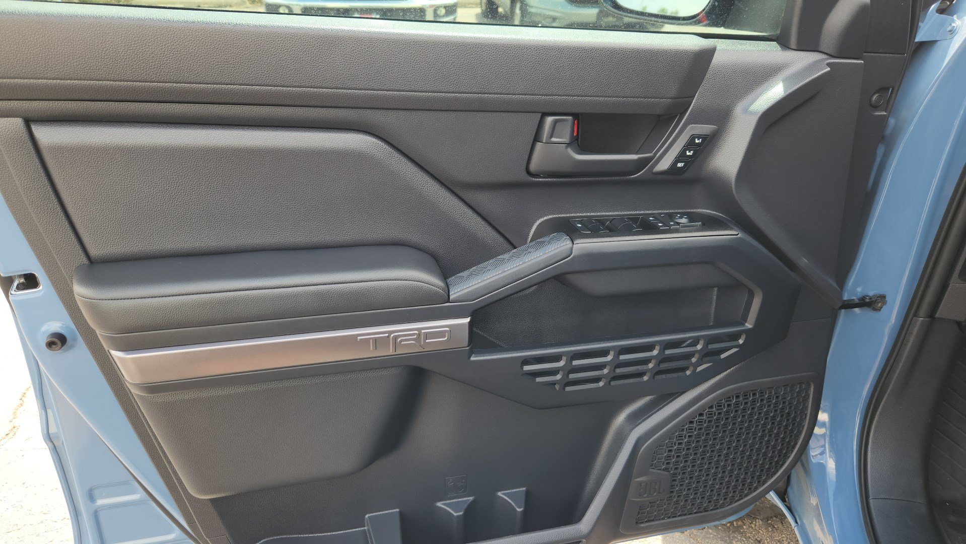Used 2025 Toyota 4Runner TRD Sport Premium w/ Tow Technology Package AWD/4WD image 17