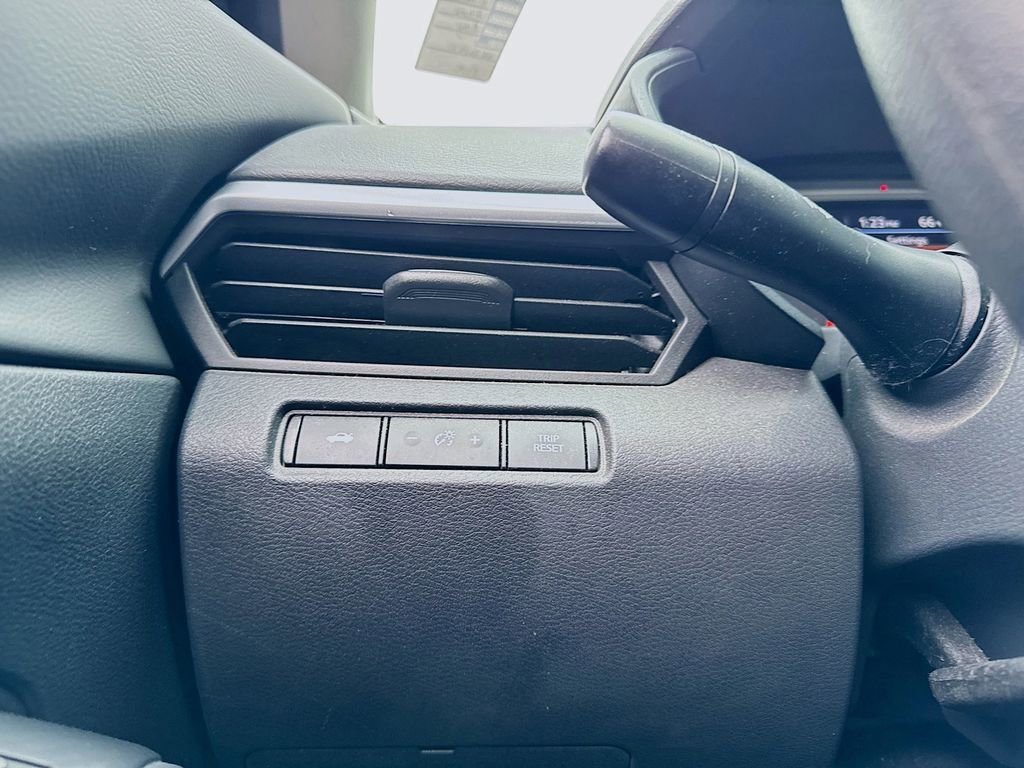 Used 2022 Nissan Altima 2.5 SV FWD image 21