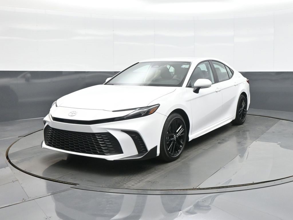 Certified 2025 Toyota Camry SE image 3