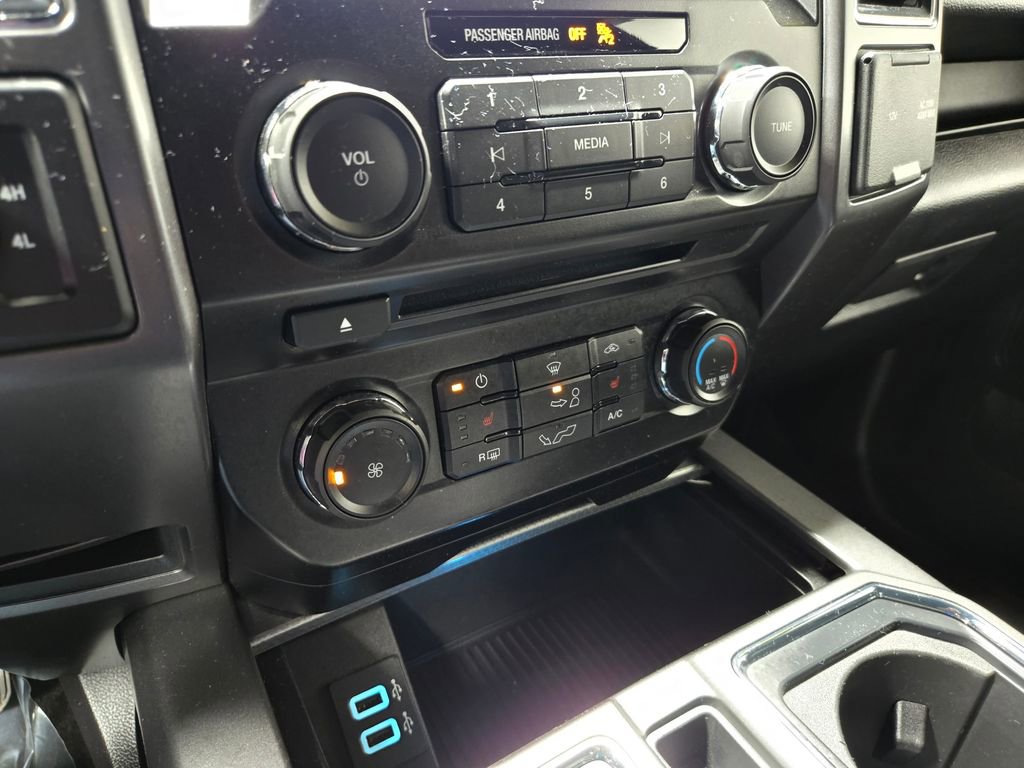 Used 2017 Ford F150 XLT w/ Equipment Group 302A Luxury image 25