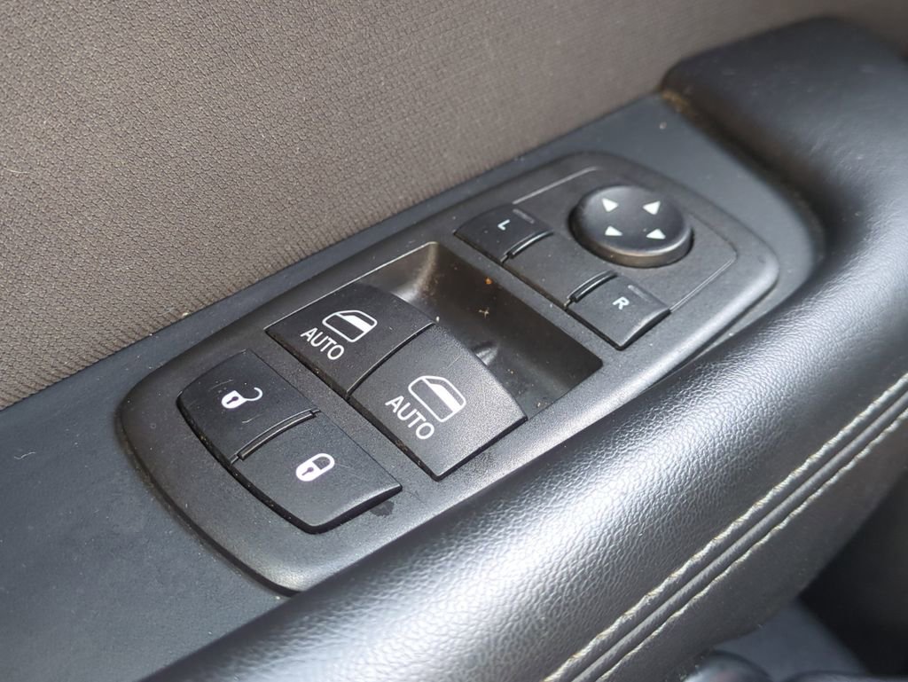 Used 2022 Dodge Challenger GT image 23