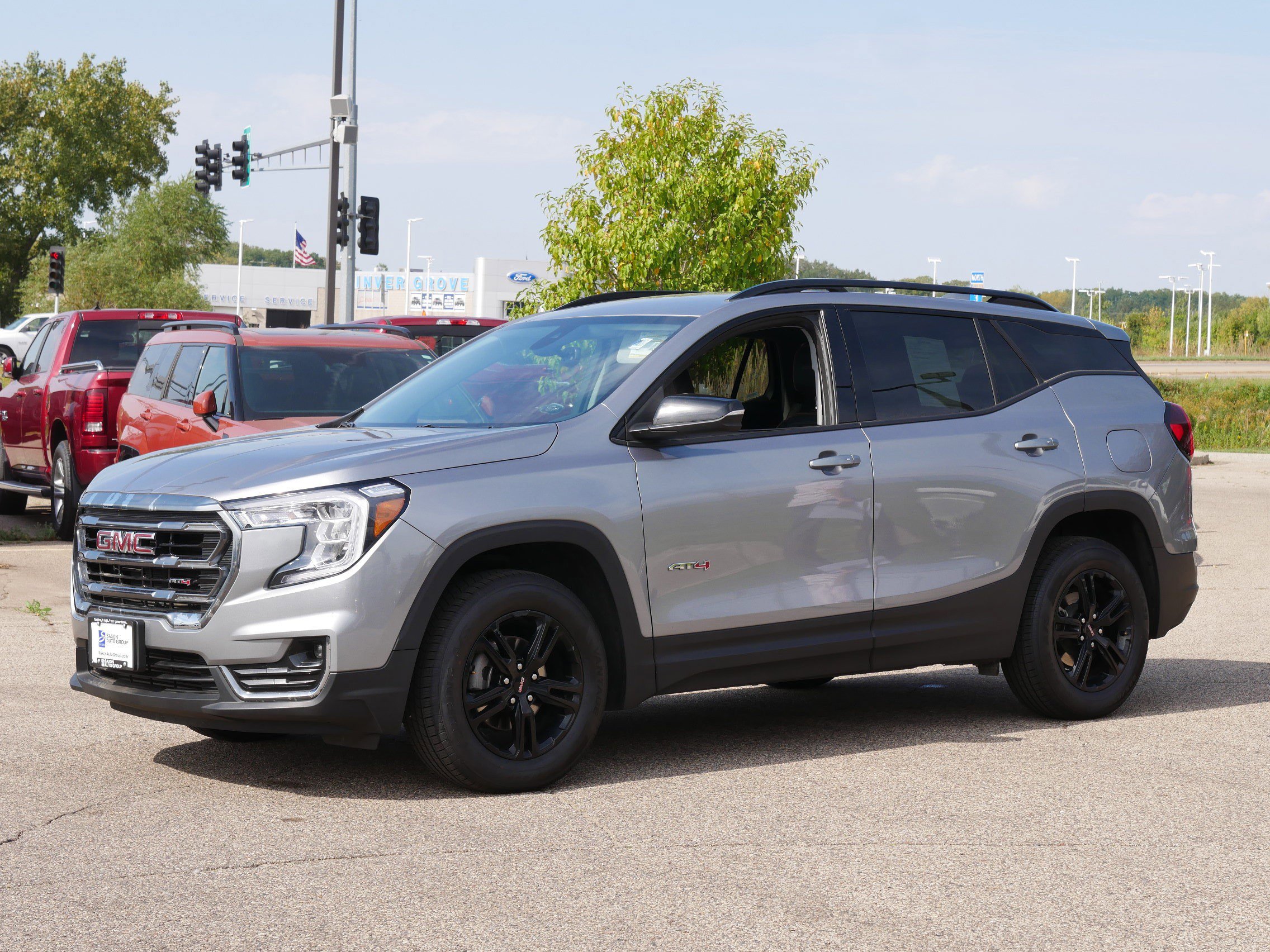 Used 2023 GMC Terrain AT4 image 2