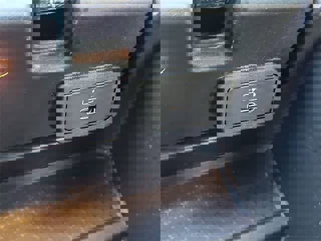 Used 2023 BMW 330e 330e image 31