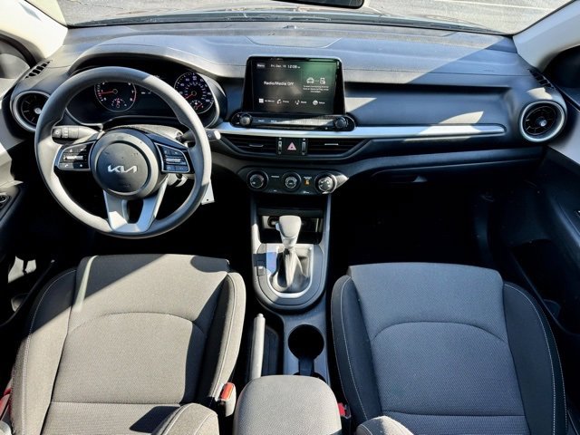 Used 2024 Kia Forte LXS w/ LXS Technology Package image 25