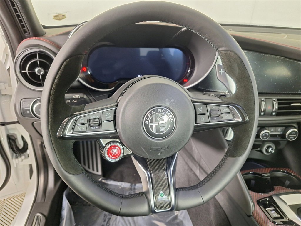 New 2024 Alfa Romeo Giulia Quadrifoglio image 21