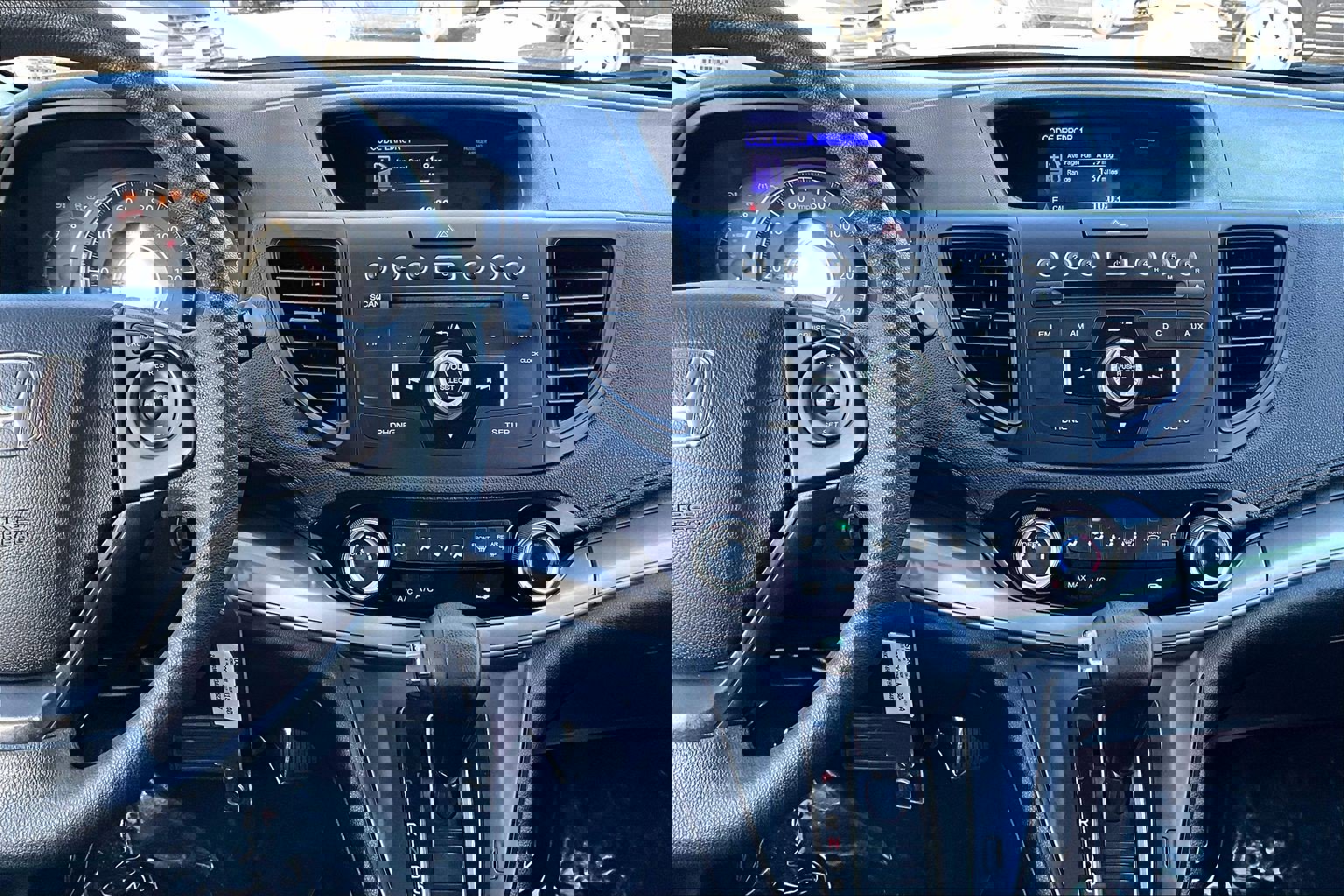 Used 2015 Honda CR-V LX image 6