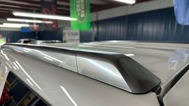 Used 2019 Cadillac Escalade Premium Luxury image 80