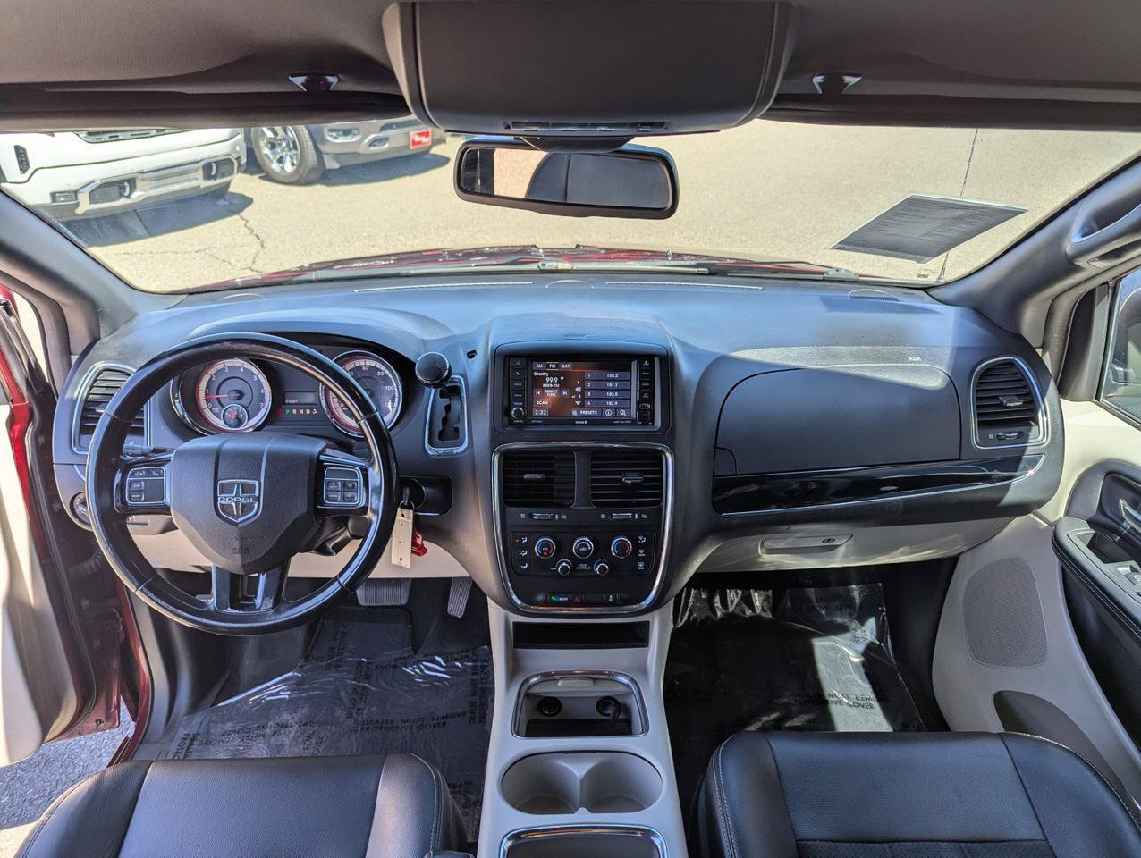 Used 2019 Dodge Grand Caravan SXT FWD image 21