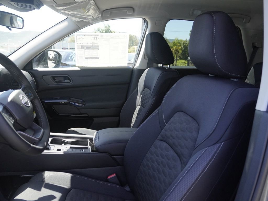 New 2026 Nissan Pathfinder SV image 16