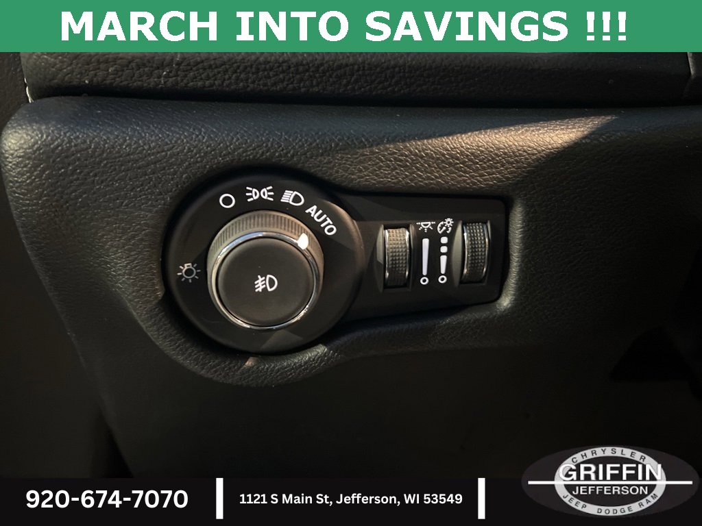 New 2026 Chrysler Pacifica Select image 20