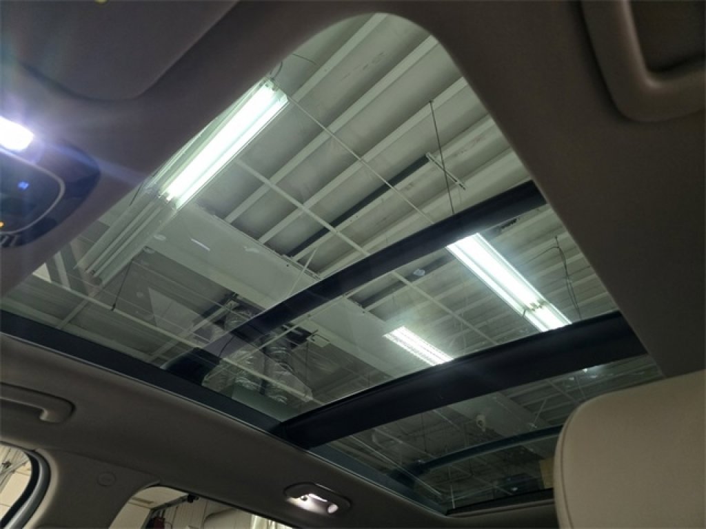 Used 2022 Hyundai Santa Fe SEL w/ Convenience + Premium Package image 3