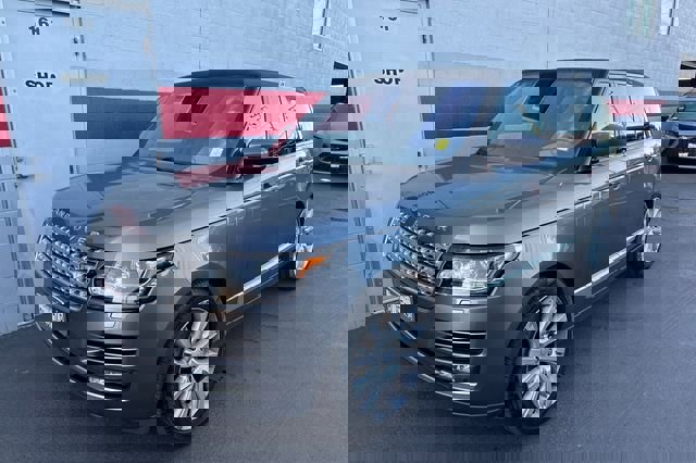 Used 2016 Land Rover Range Rover Supercharged image 2