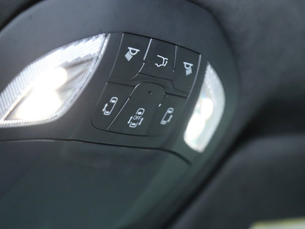 Used 2022 Chrysler Pacifica Pinnacle image 28