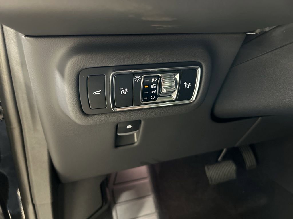 New 2026 Lincoln Nautilus Reserve w/ Jet Appearance Package image 11