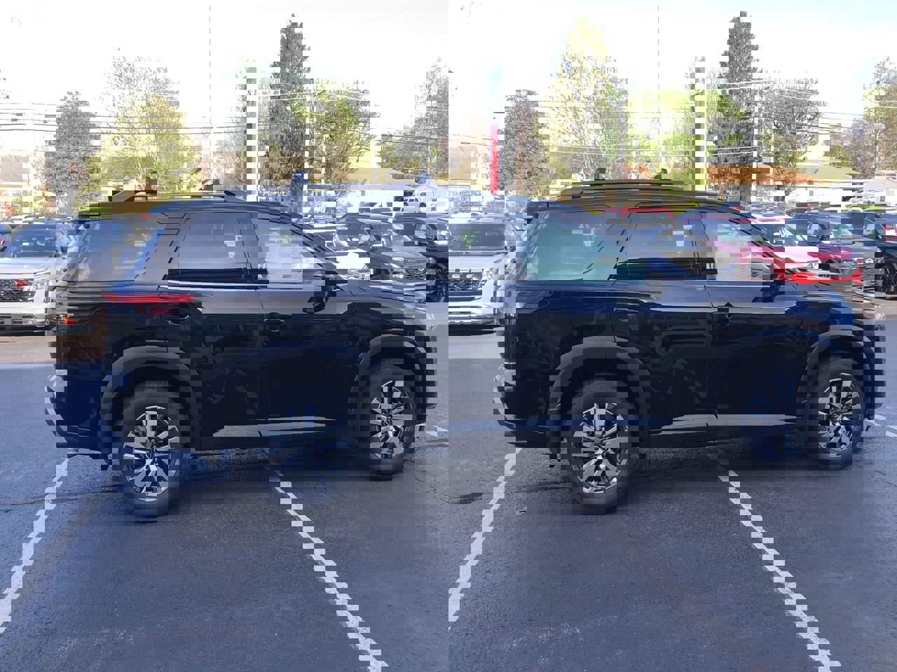 New 2026 Nissan Pathfinder SL image 14