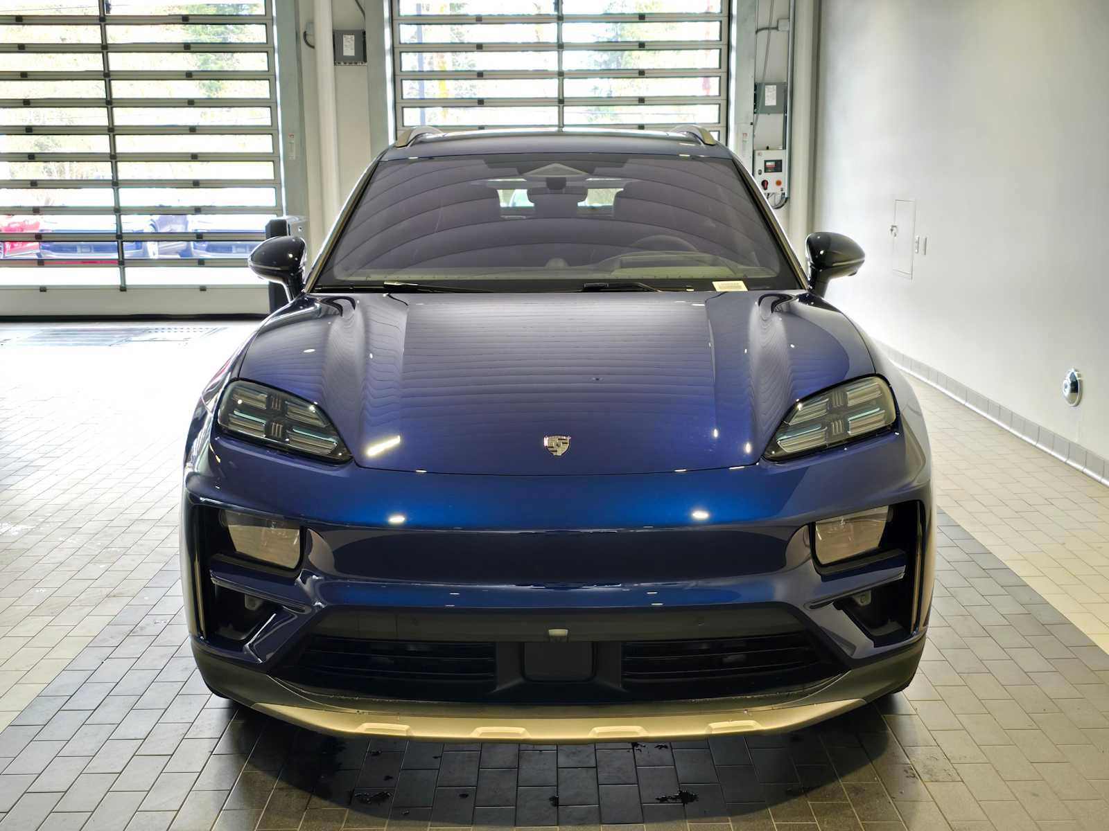 New 2026 Porsche Macan Turbo Electric AWD/4WD image 10