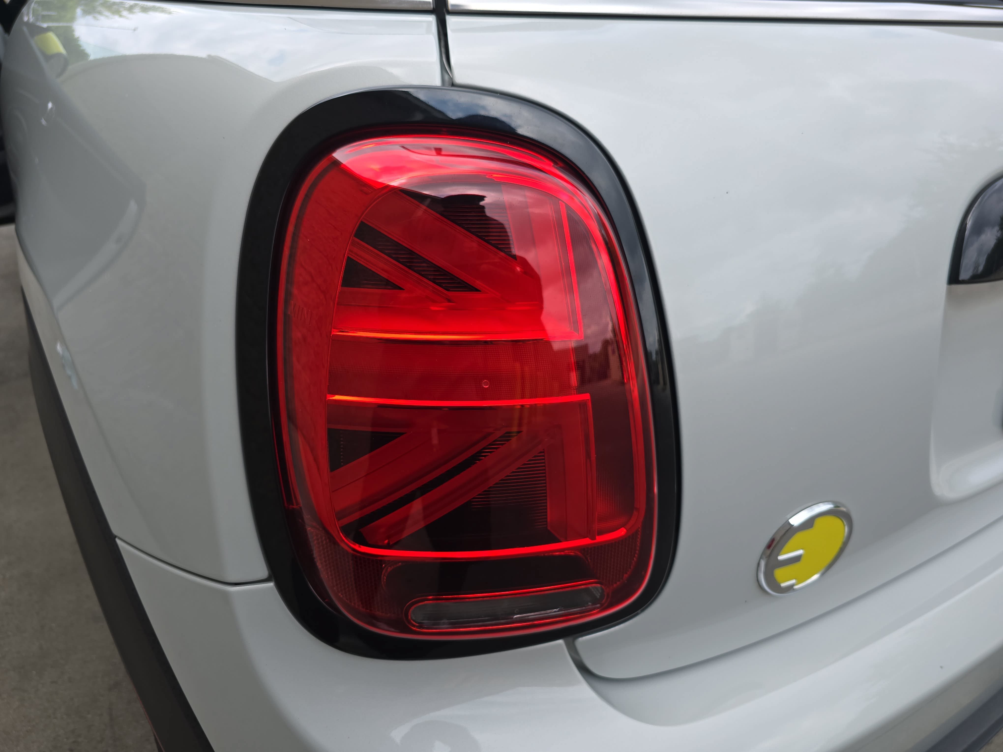 Used 2023 MINI Cooper SE FWD image 34