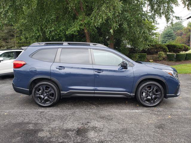 Used 2023 Subaru Ascent Onyx Edition AWD/4WD image 2