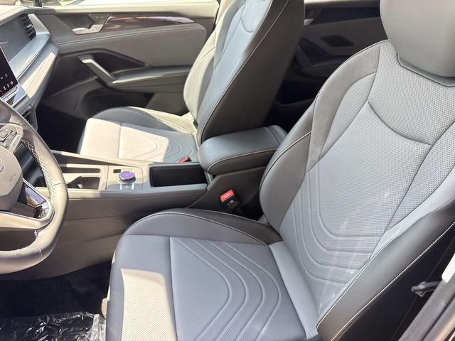 New 2026 Volkswagen Tiguan SE FWD image 22